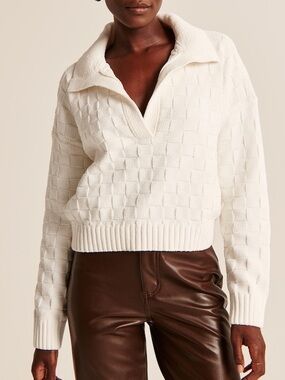 Abercrombie & Fitch Textured Sweater!